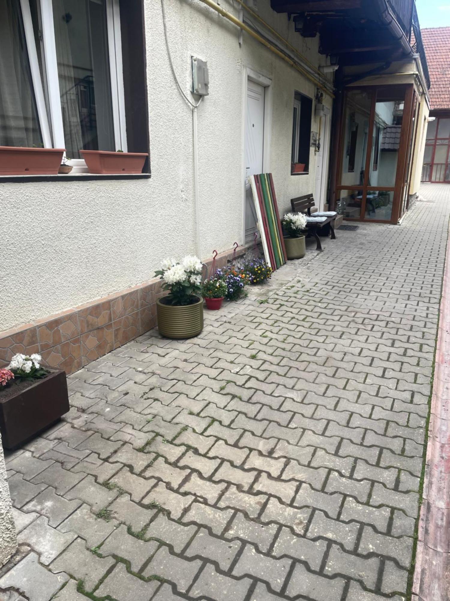 Rami House Central Double Rooms Brasov Exterior photo