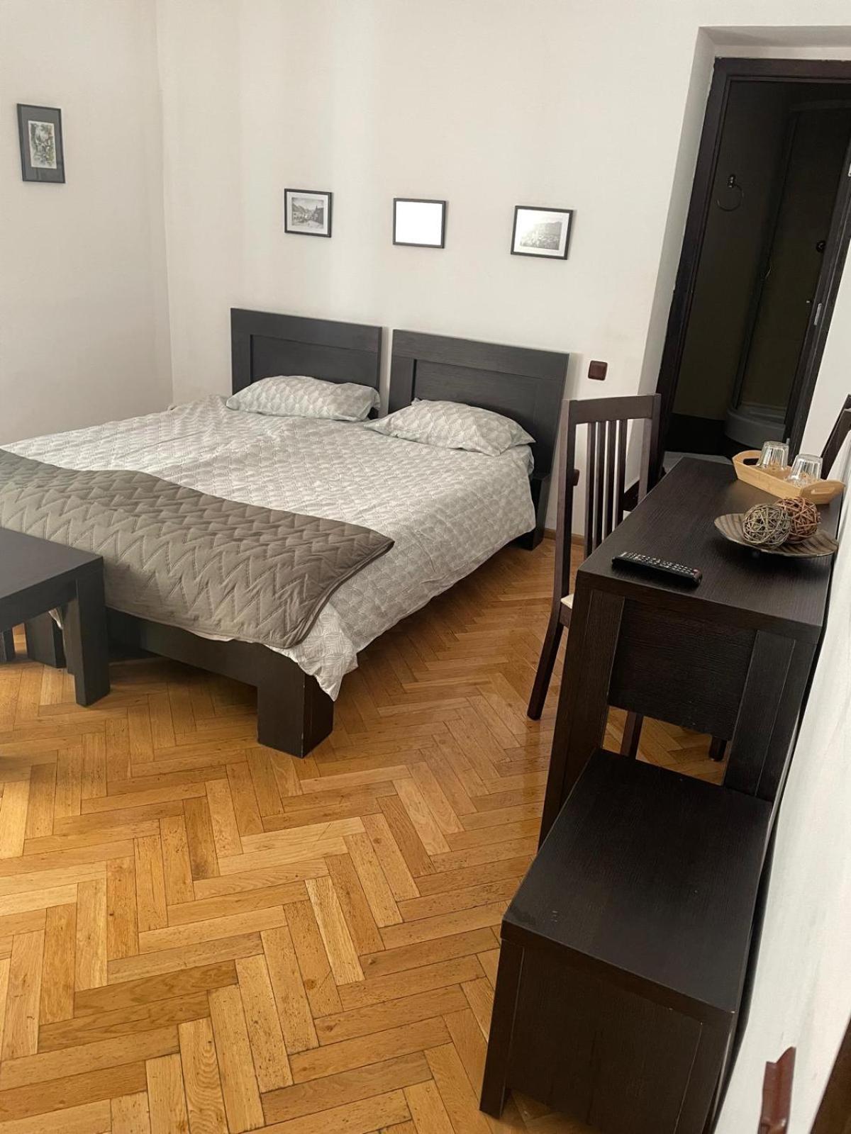 Rami House Central Double Rooms Brasov Exterior photo
