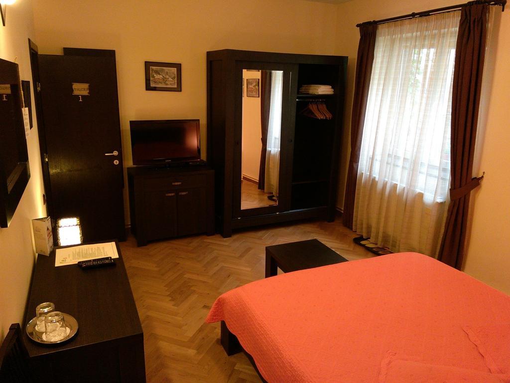 Rami House Central Double Rooms Brasov Room photo